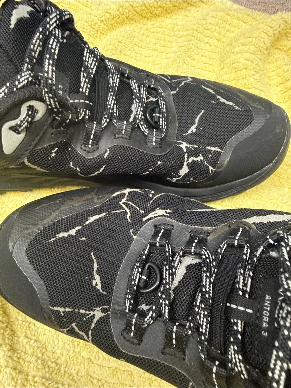Merrell hiking sneaker - Picture 2 of 4